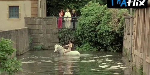 Amanda Plummer Butt, Breasts Scene in 81/2 Women 