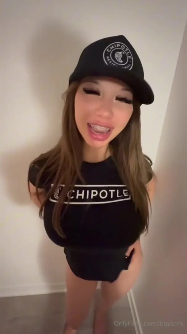 Bbyanni Sucking Cock Kneel Down As Chipotle Employee Onlyfans 