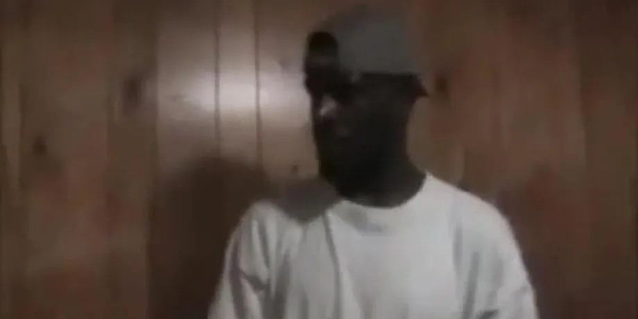 Tupac WannaBe on Crack Fucking Hood Bitch 