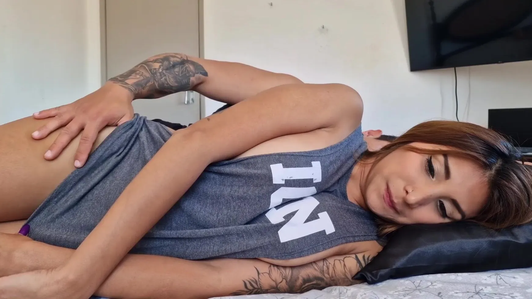 Stepdad Confuses Stepdaughter for Wife, Leaves Her with Cum-Filled Pussy 