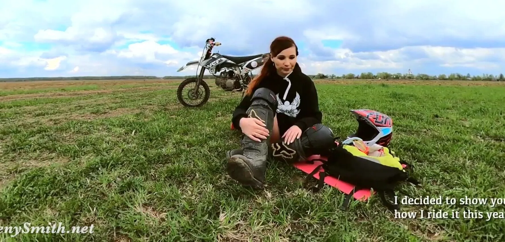Hot chick with tiny tits gets dirty on a dirt bike 