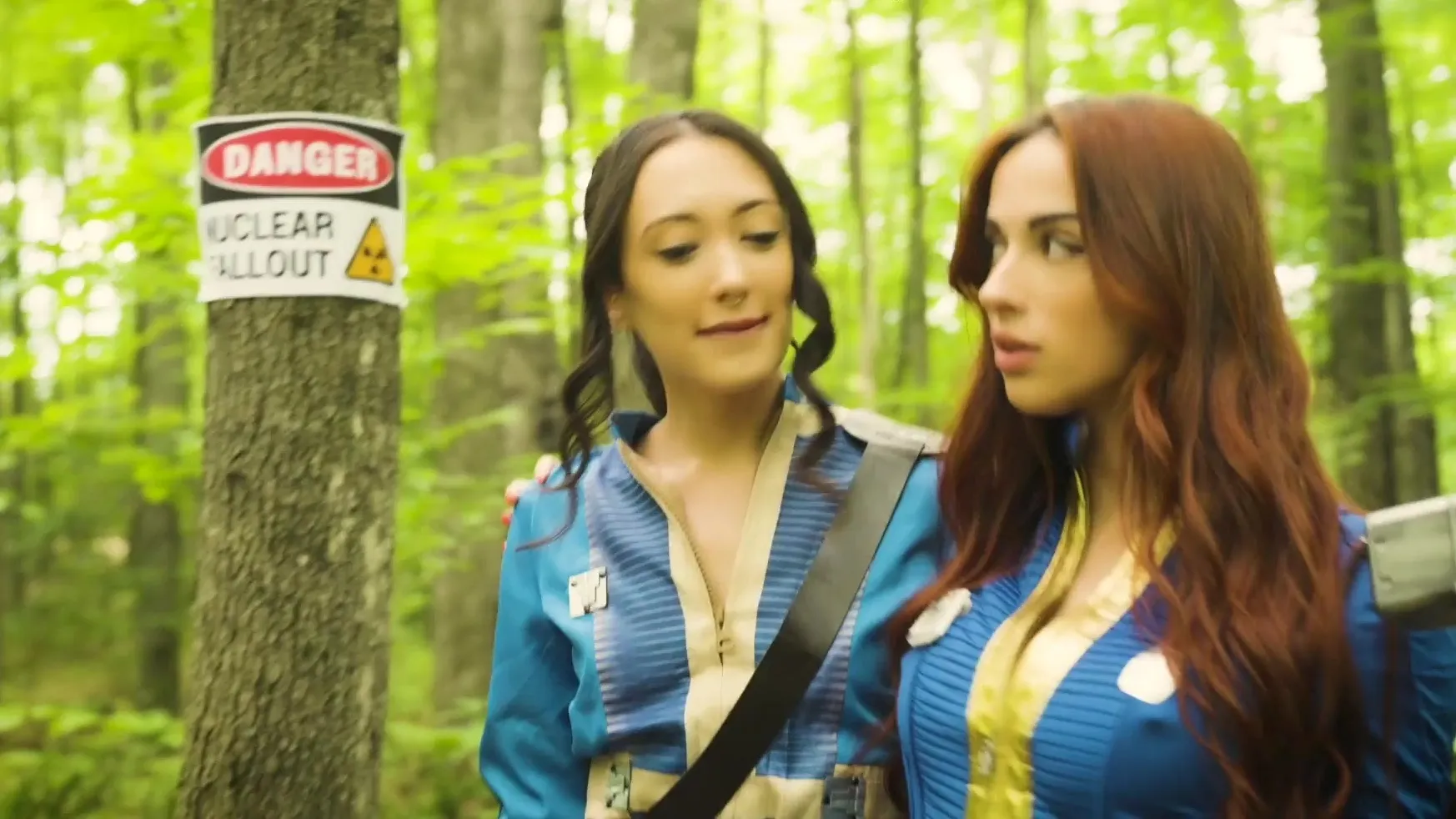 Two lesbian post apocalypsis rangers loves to lick eachothers holes 