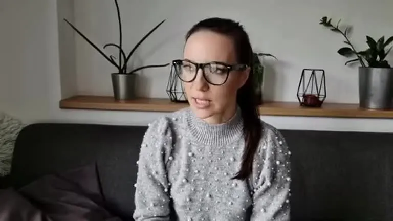 Shaming Herself Feminist Spreads Ass Farts Gapes. 