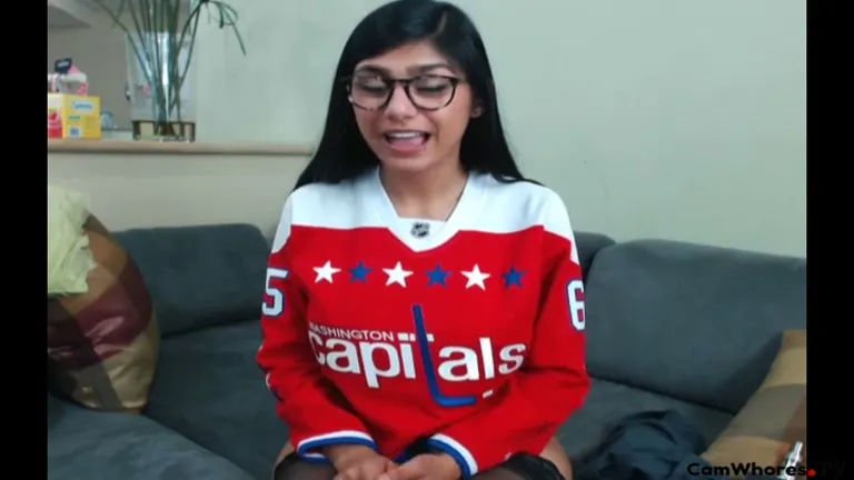 MIA KHALIFA Solo 