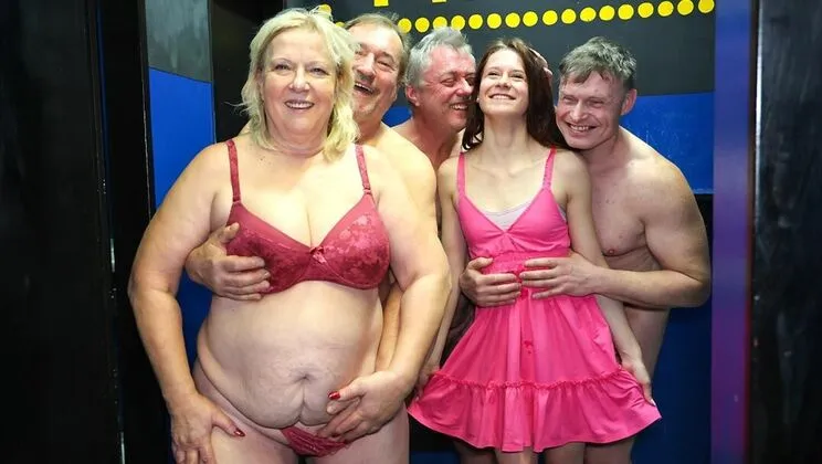 Group Mams - Murkovski ShowlDave HeartSamantha TitsBobby VitasRosa Sweetheart - Granddads secret fuckclub 