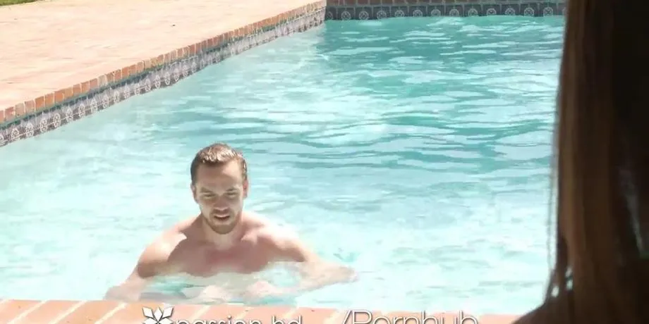 PASSION-HD Gorgeous Lifeguard Fucked By The Pool (Audrey Hemmingway, Audrey Hempburne, Kyle Mason) 