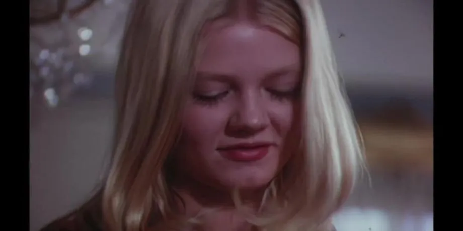 1977 - Molly - Familjeflickan (1080) (AI UPSCALED) (Eva Axen) 