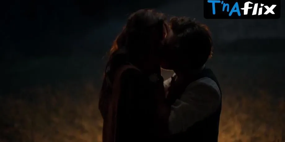 Elizaveta Yuryeva Breasts Scene  in Ulitsa Shekspira 