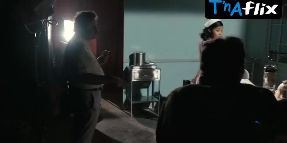 Dominique Fishback Breasts Scene  in The Deuce 