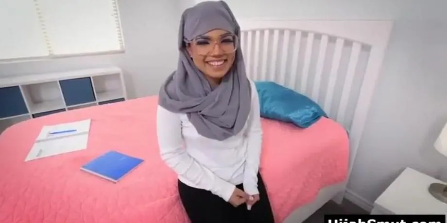 Adorable Muslim Teenager Has Hardcore Encounter with Classmate (Summer Col) 