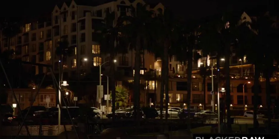 BLACKEDRAW 12 inch BBC makes white girl scream in hotel 