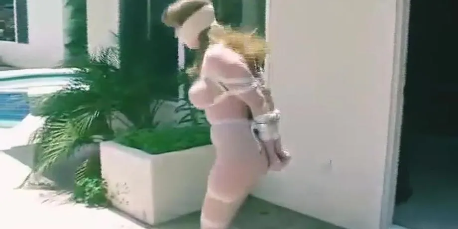 Tied hopping 