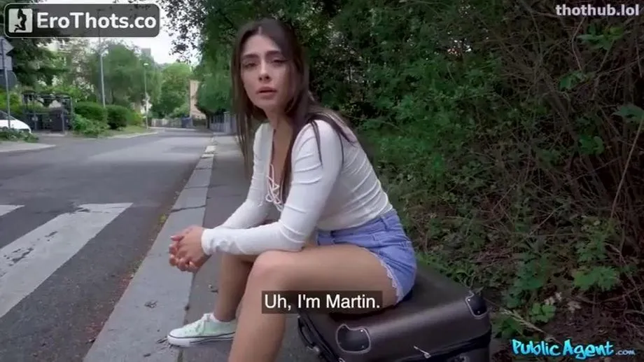 Carolina Samani 44 