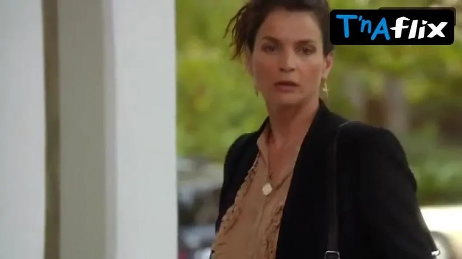 Madchen Amick Sexy Scene  in Witches Of East End 