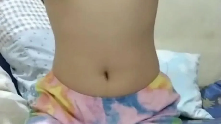 Sexy Pinay Nang Aakit SA Camera - 