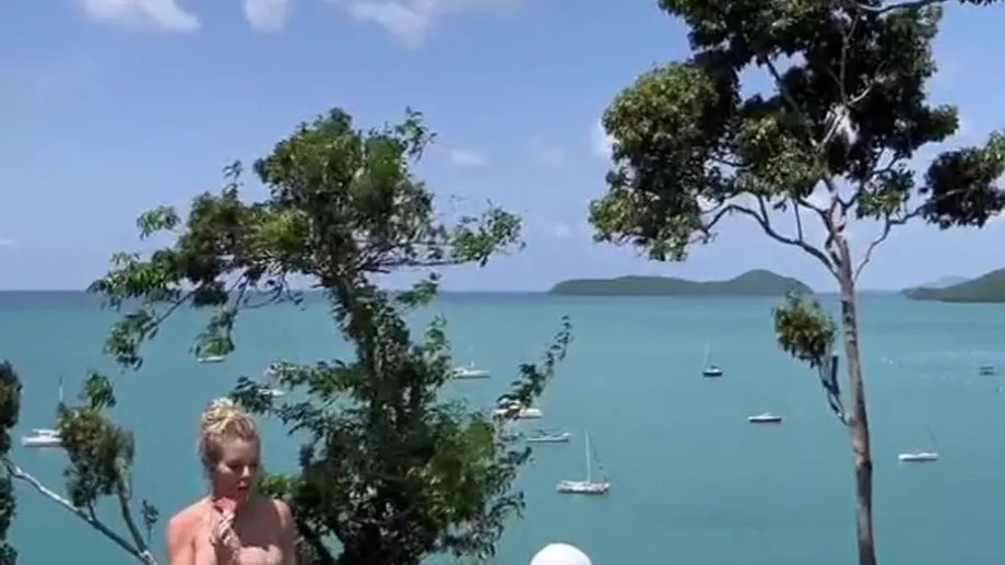 ScarlettKissesXO Pool Fuck Butler Sex Video Leaked 
