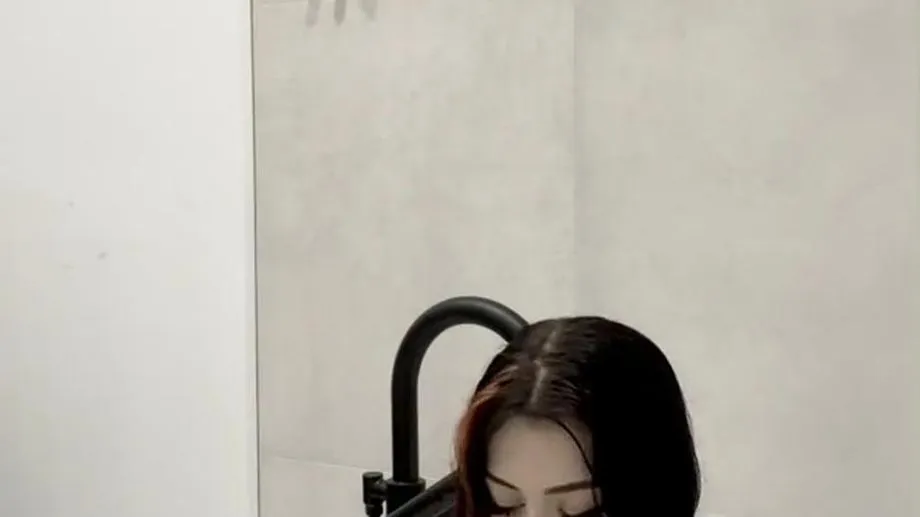 Hannah Owo Nude Strip Bathtub PPV Video Leaked 