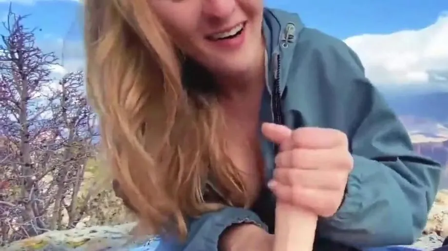 Epischer harter rauer Sex auf dem BergXeYkrya0 