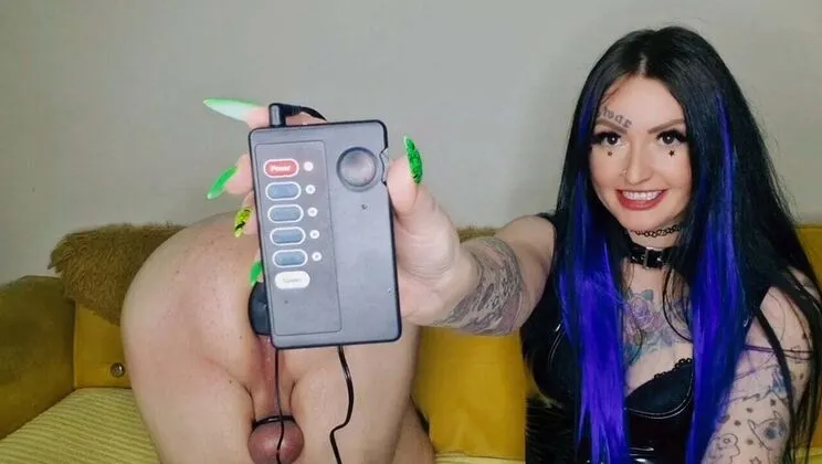 Dominatrix Nika Reviews New Electric Anal Plug for BDSM Sex Slave - Electro Shock Fun 
