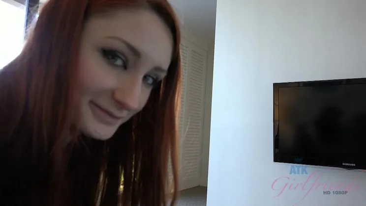 Violet taps into the cum from your cock 