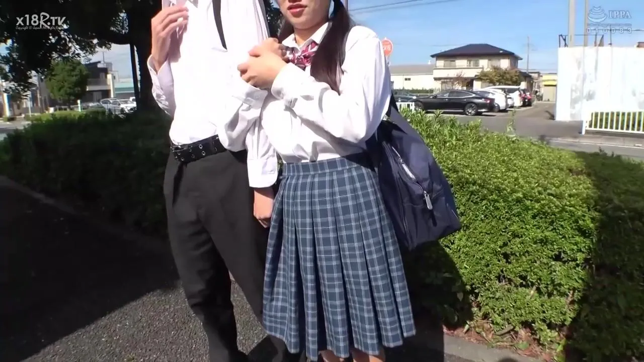 DVMM-365 General male and female monitoring AV x magic mirror delivery collaboration project NTR on the street in front of her boyfriend! A female school student 