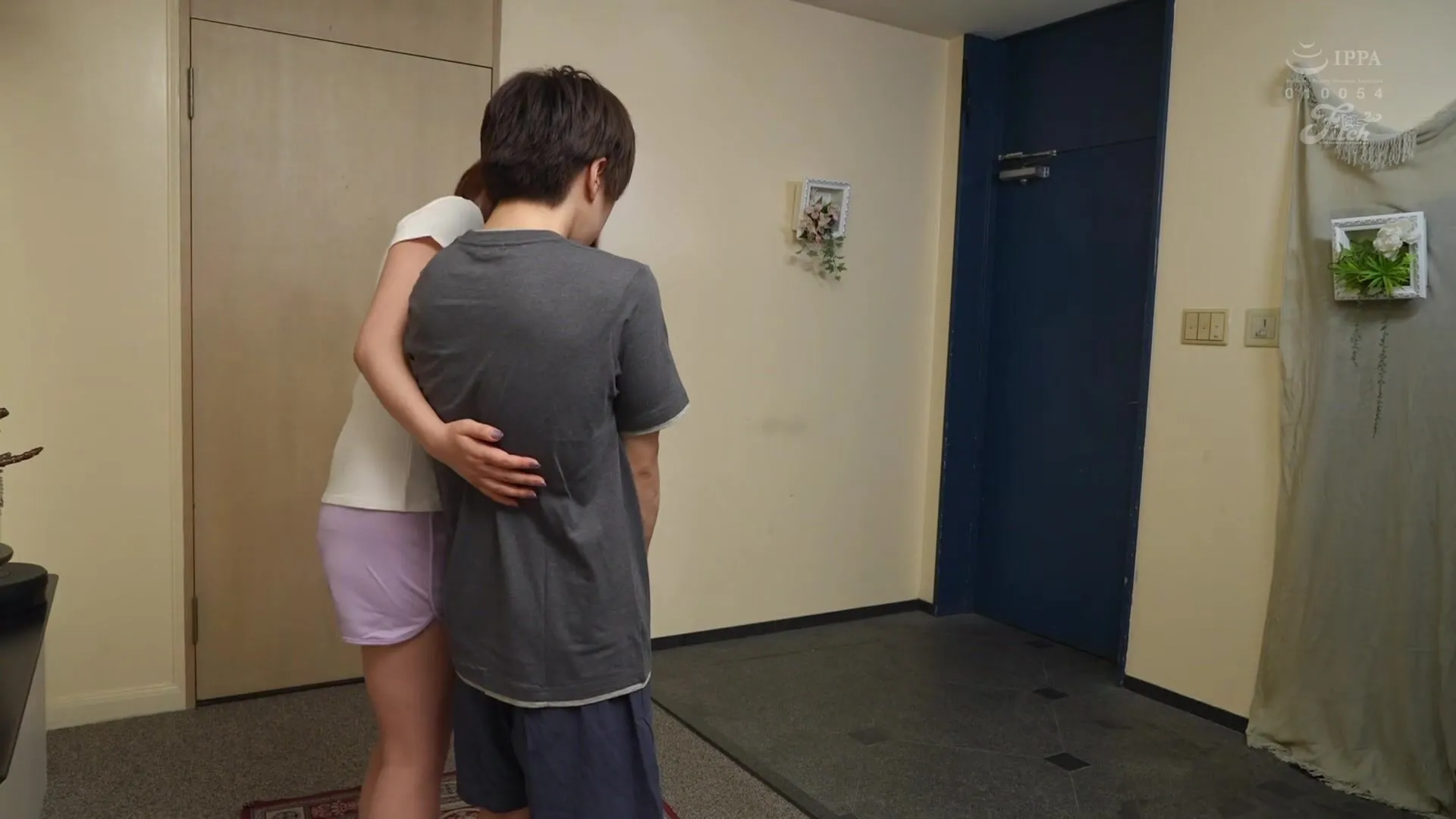 NIMA-046 Live-action version! While Mom and Dad are Awa 