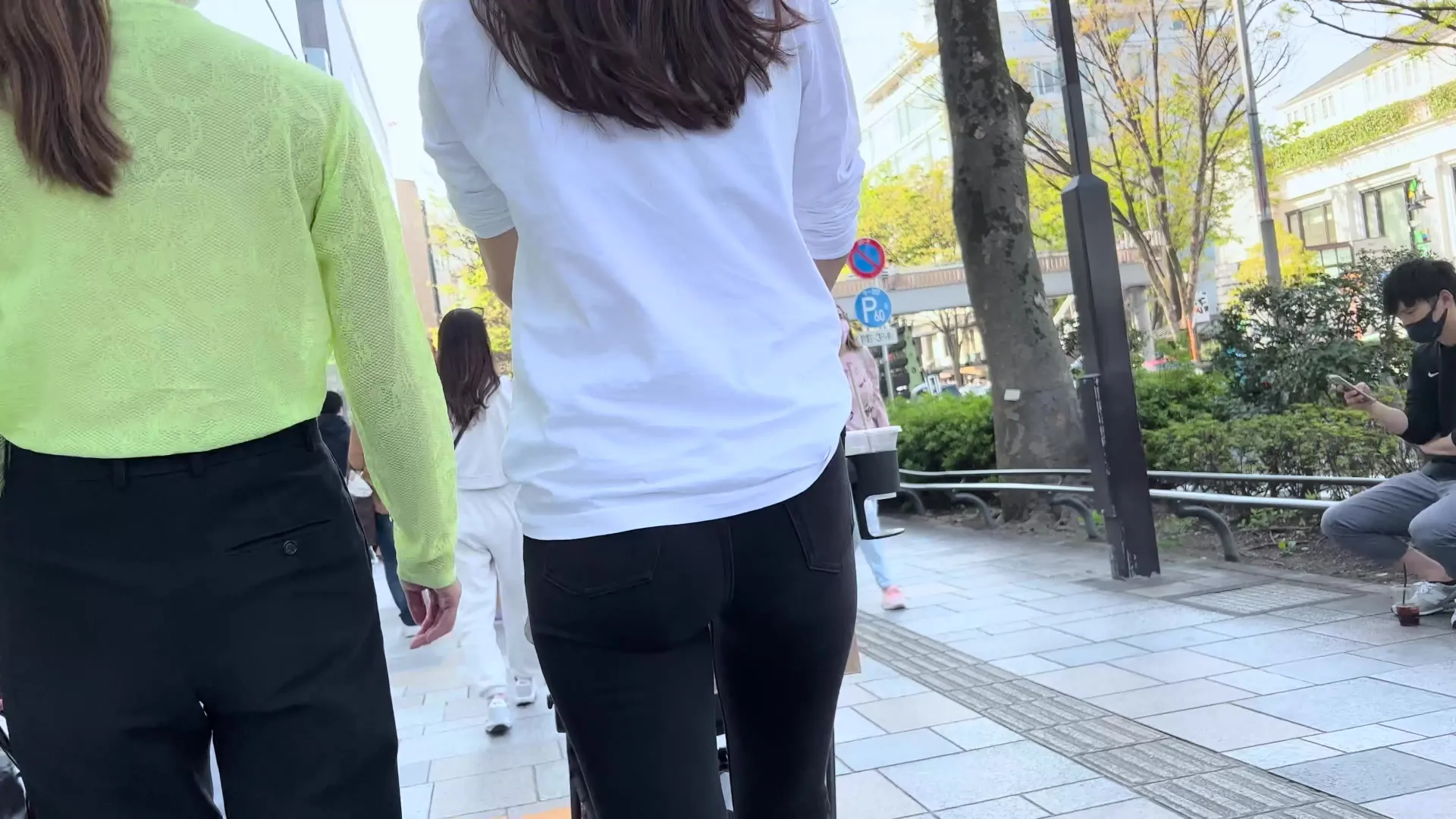 Beauty * Panty line communication * P-line big butt tracking of a female college student in pink pants, Gal butt paradise * A flashy blonde gal wearing thin white denim voyeur jp 3 (3) 