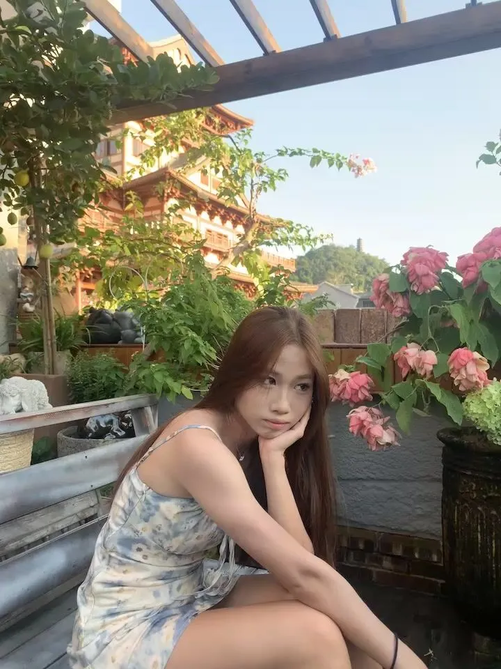 [Exclusive Leaked] Changchun's "Mature Beauty" [Liu Wen-yin] — Private daily life — + Shenzhen's [Chen Xinlu], Hong Kong's [Lin Shu], and 2 other models — 5 featured women in total China 2 08 
