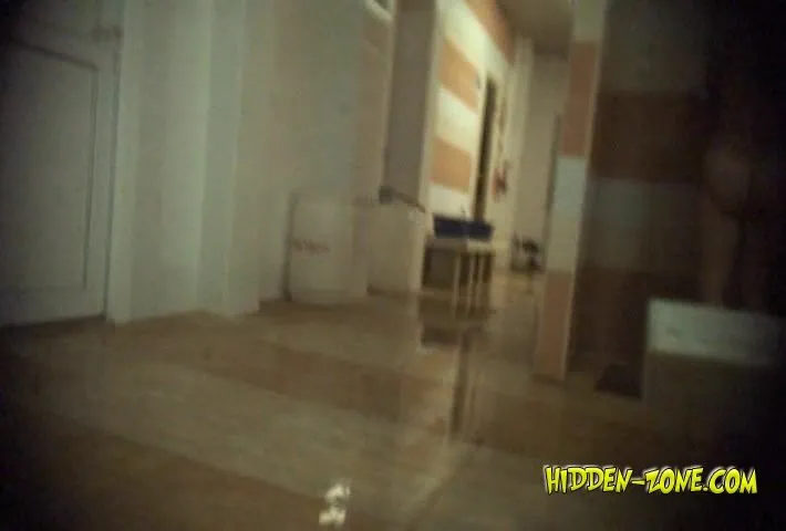 Shower 751 ipcam 120526 11 