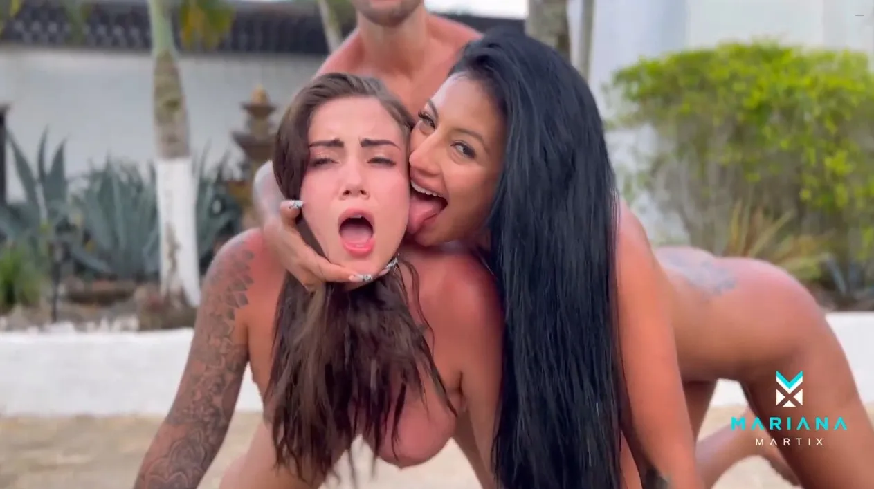 Sara Blonde & Mariana Martix Shares A Cock 