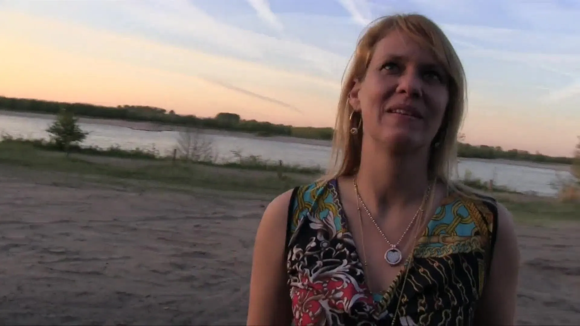 MILF Cisca uit Nijmegen debuteert anaal 2 