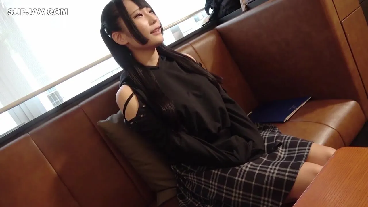 Graduation record of a 147cm innocent, lovely, and caring girlfriend. Filling her pussy with a dirty, adult, huge dick and cumming inside her… 
