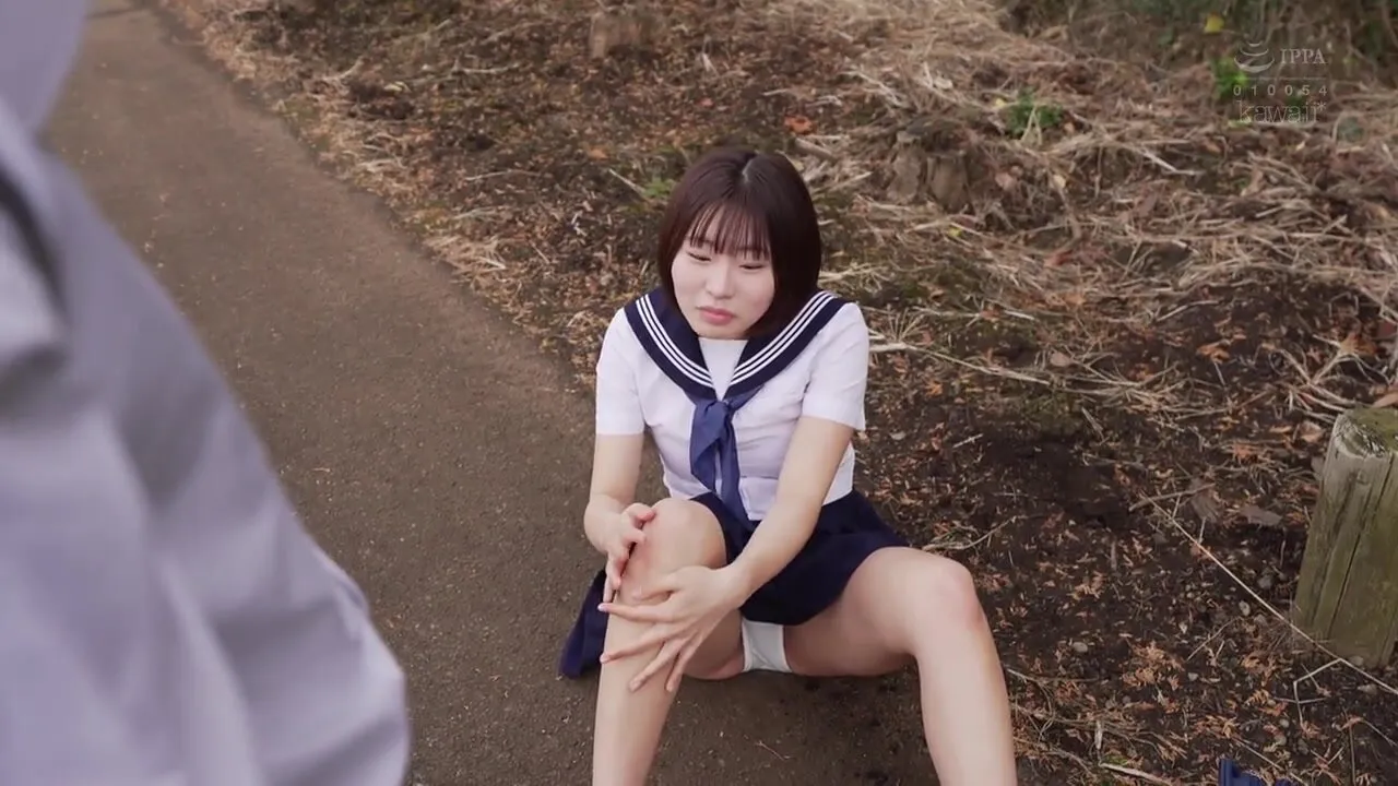 CAWD-982 My beloved busty, clumsy ch*** friend is being used as a masochistic toy by those perverted ki***. Chiba Yuka 