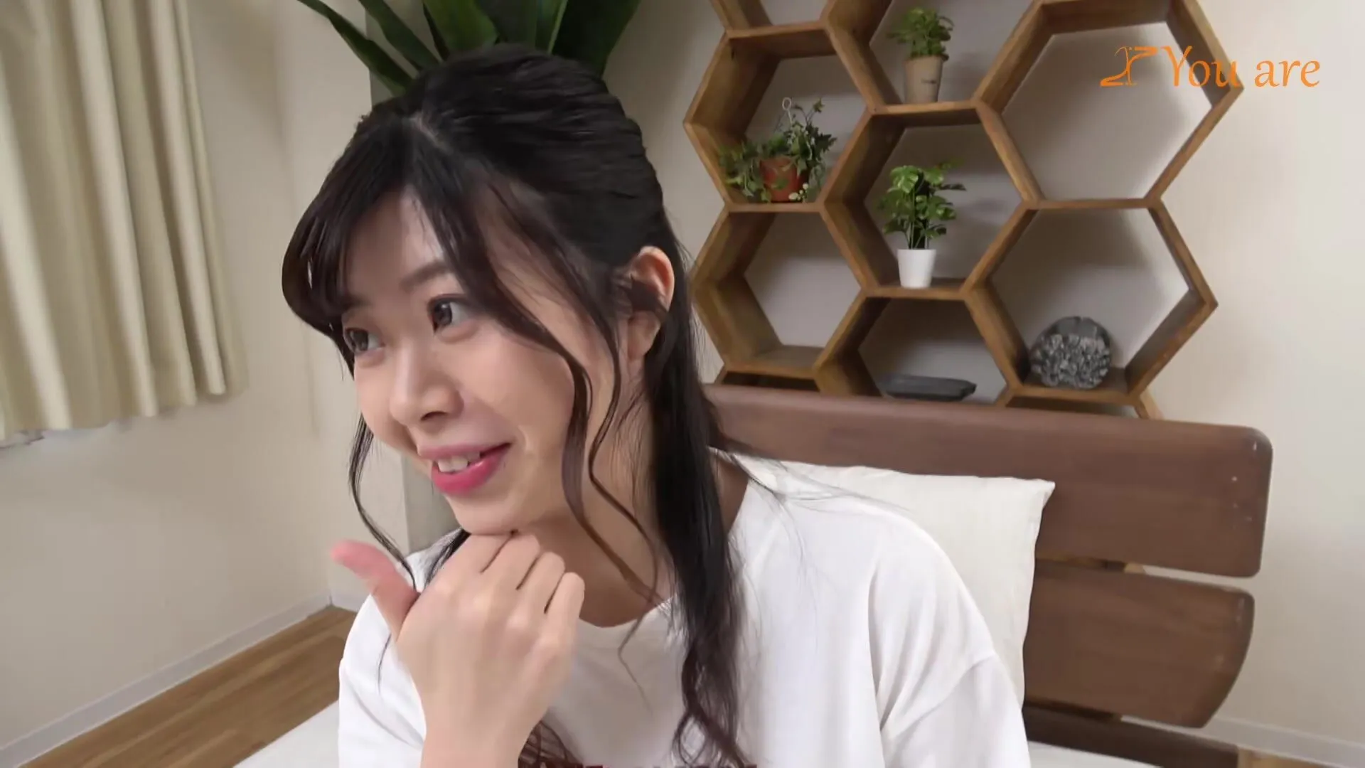 [KOJA-013] A naturally charming girl whose fun personality makes everyone smile! Unkempt pubic hair and an endlessly le*ky pussy! You’ll become her fan after seeing her! Yui Okabe. 