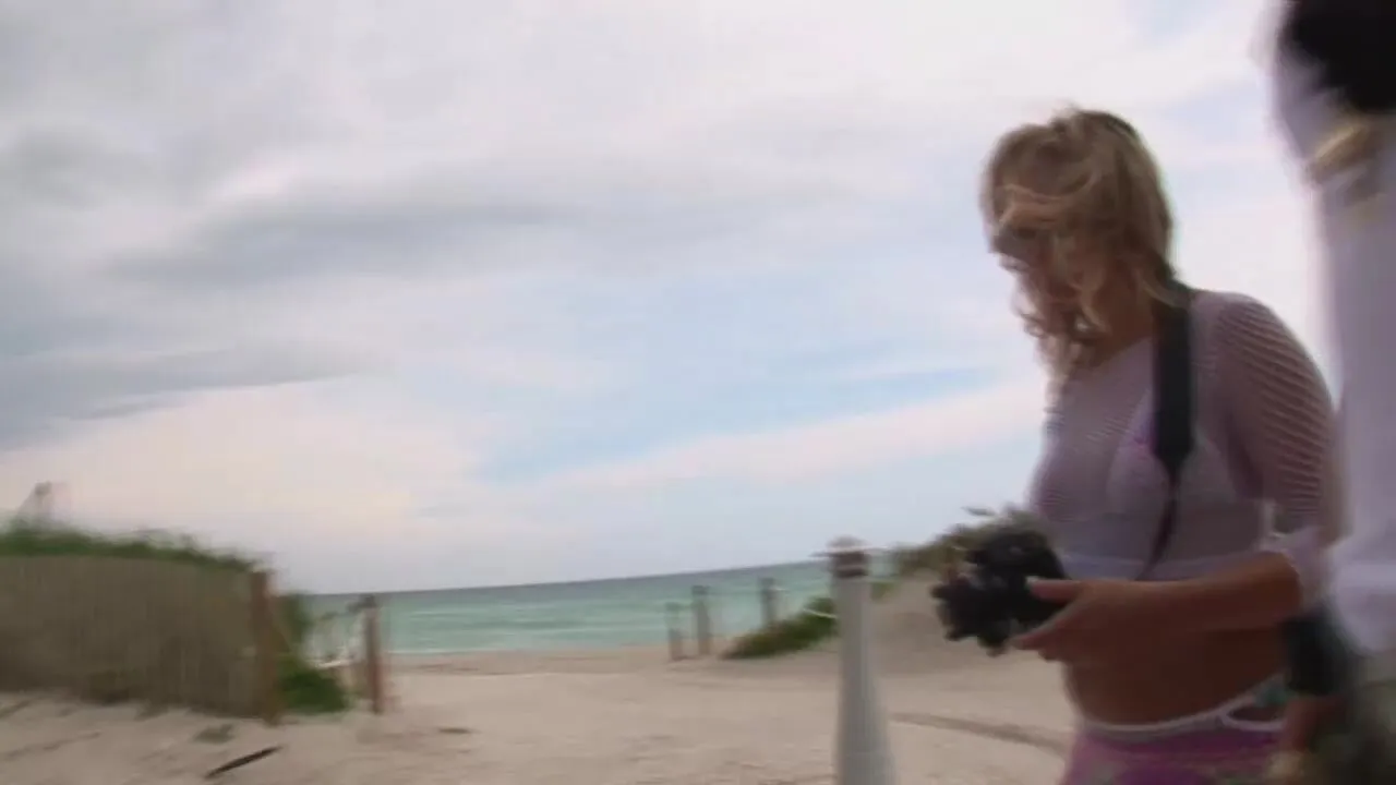 MILFs Ultra - Nikki Jayne 