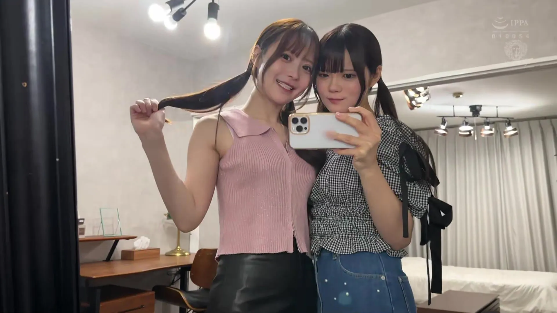 BBAN-510 Lesbian Secret Account Girls\' Private Gonzo flowers Video Personal Filming, College Student, Couple, Landmine, Match App, SNS () 
