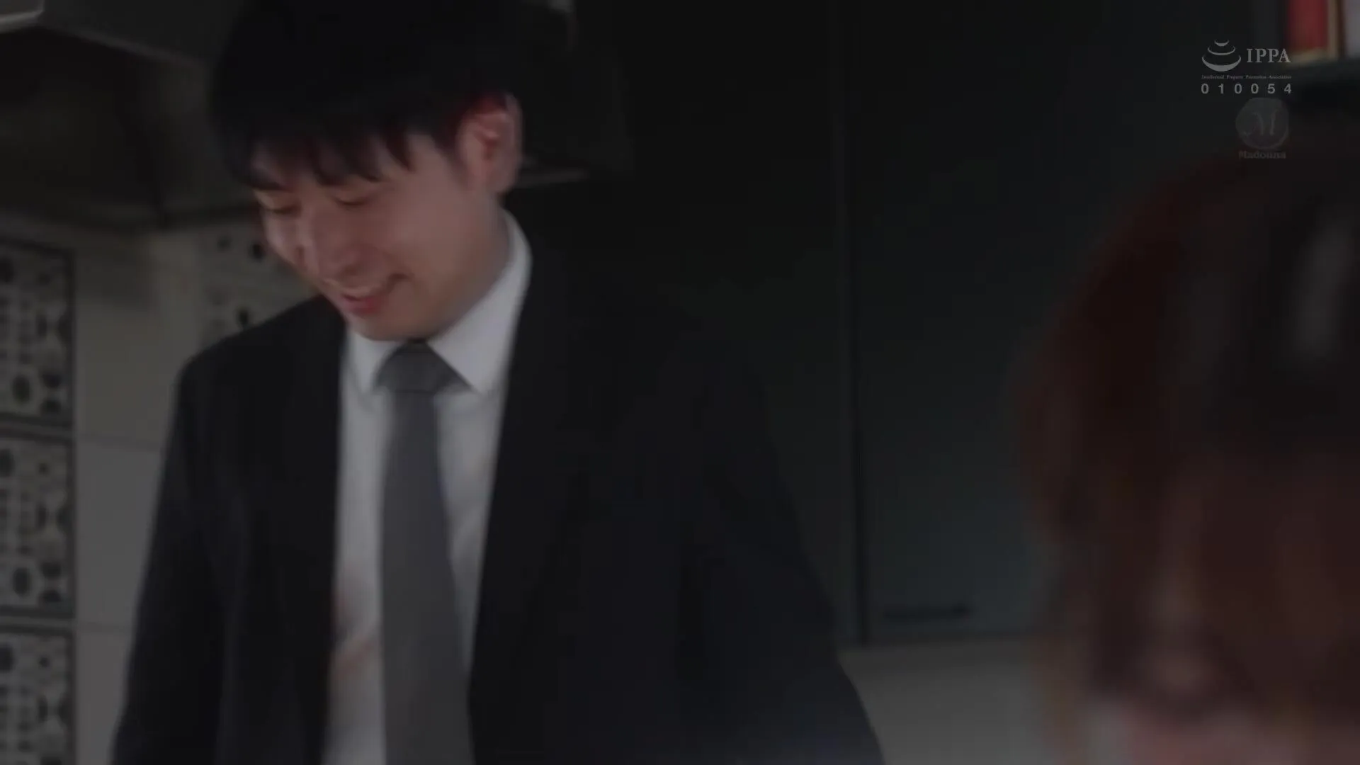 JUQ-944 Cuckolded and gang-flowers. Please violate my beloved wife to the depths. Airi Kijima 