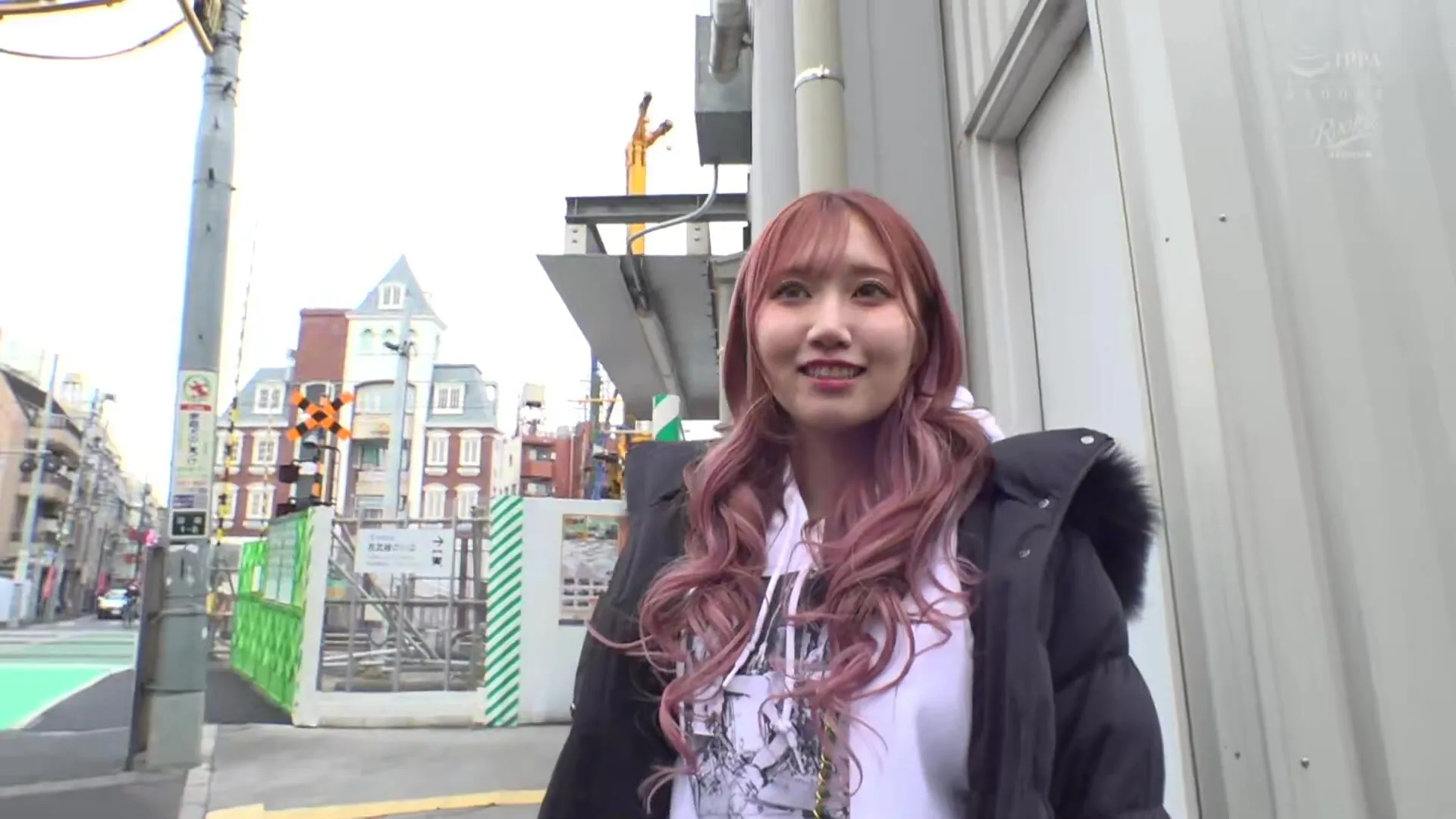 RKI-637 Amiri Saito, the best AV actress in the world of white gals, looks like an erotic manga and masturbates. 