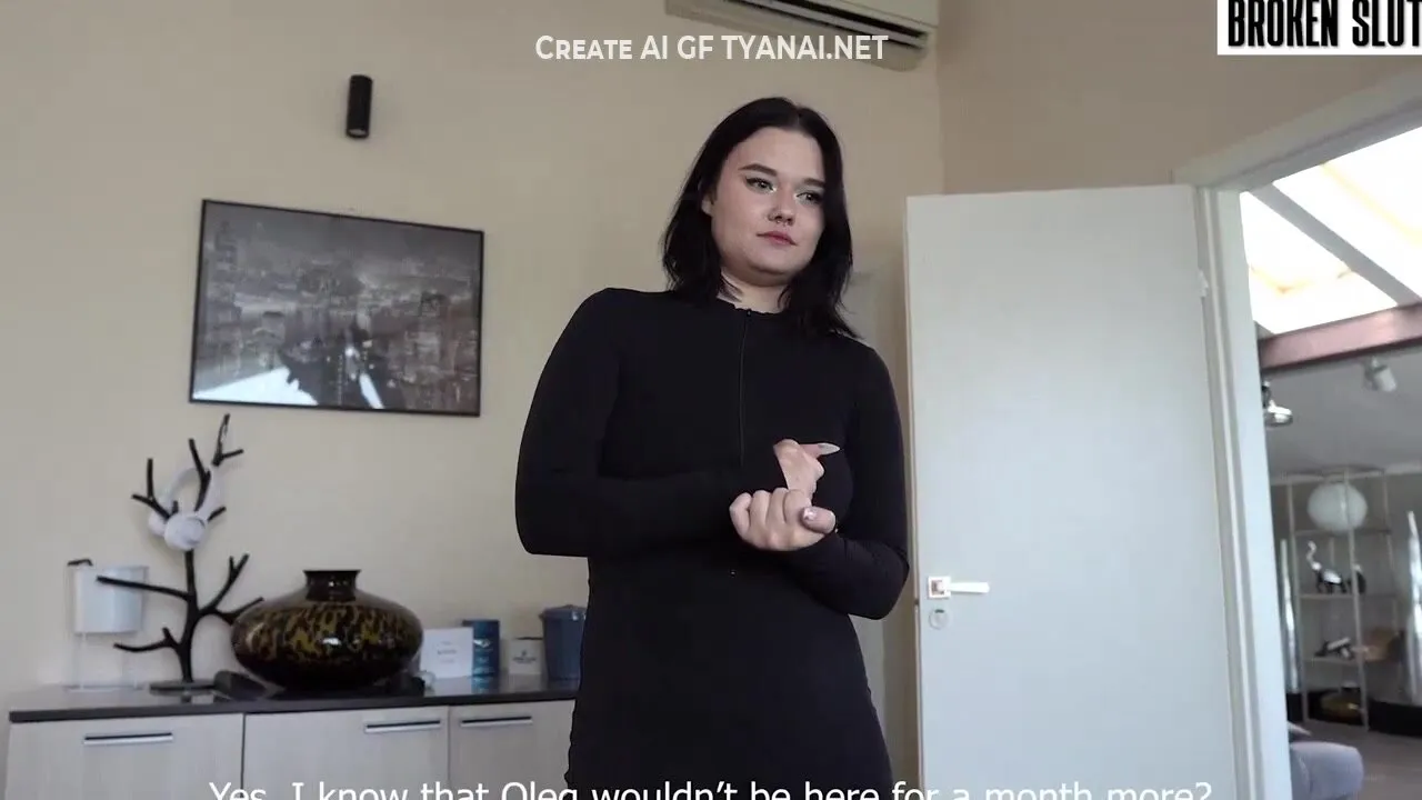 Kate Koss Shows Her Stepdaughter How A Real Milf Handles It - BrokenSluts 