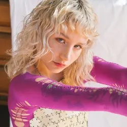 Blonde singer caught fucking with a thug 