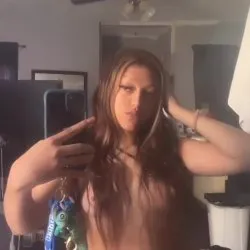 Big booty ugly bitch 