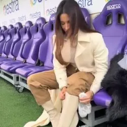 Eleonora Incardona shows her slutty feets 