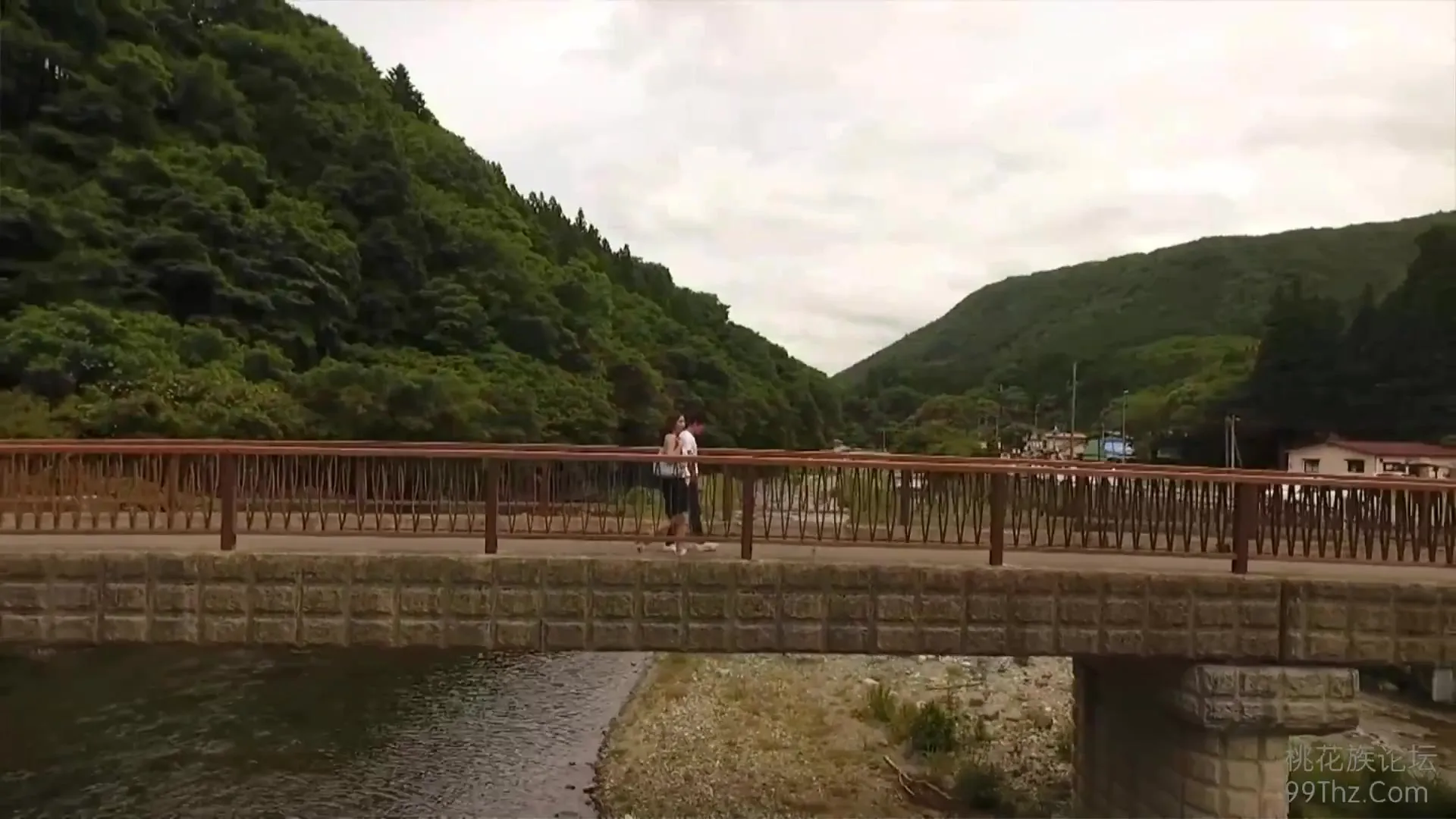 Japanese Mom Traveling Hotsprings Mirei Yokoyama 