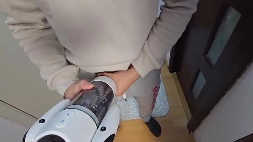 I unintentionally stepping into my roommate room during the time that that babe was masturbating 