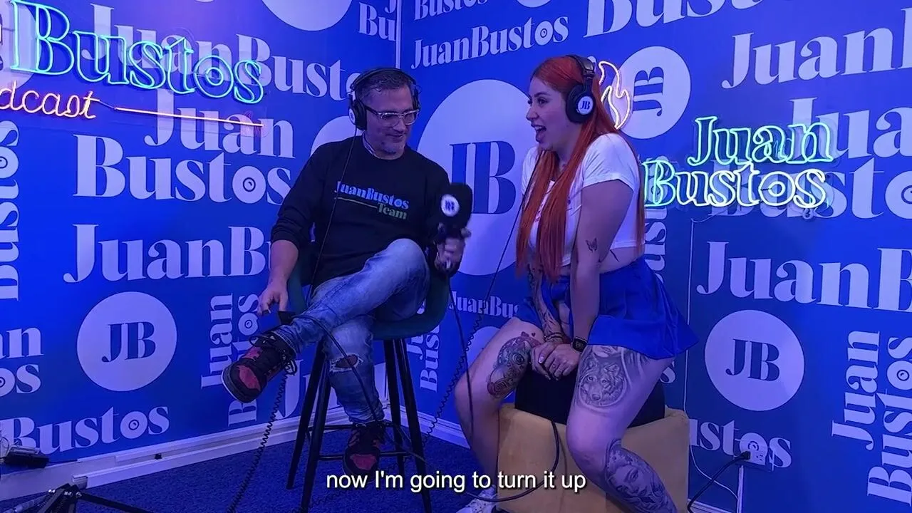 Andrea Pardo cums 5 times! in a row on the sex machine at Juan Bustos Podcast 