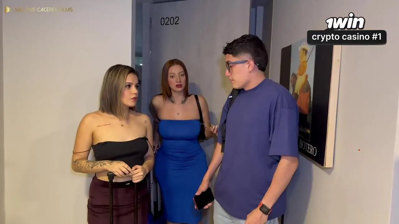 BBW MILF Melanie C instructs her stepsis Devil Khloe how to pulverize her 
