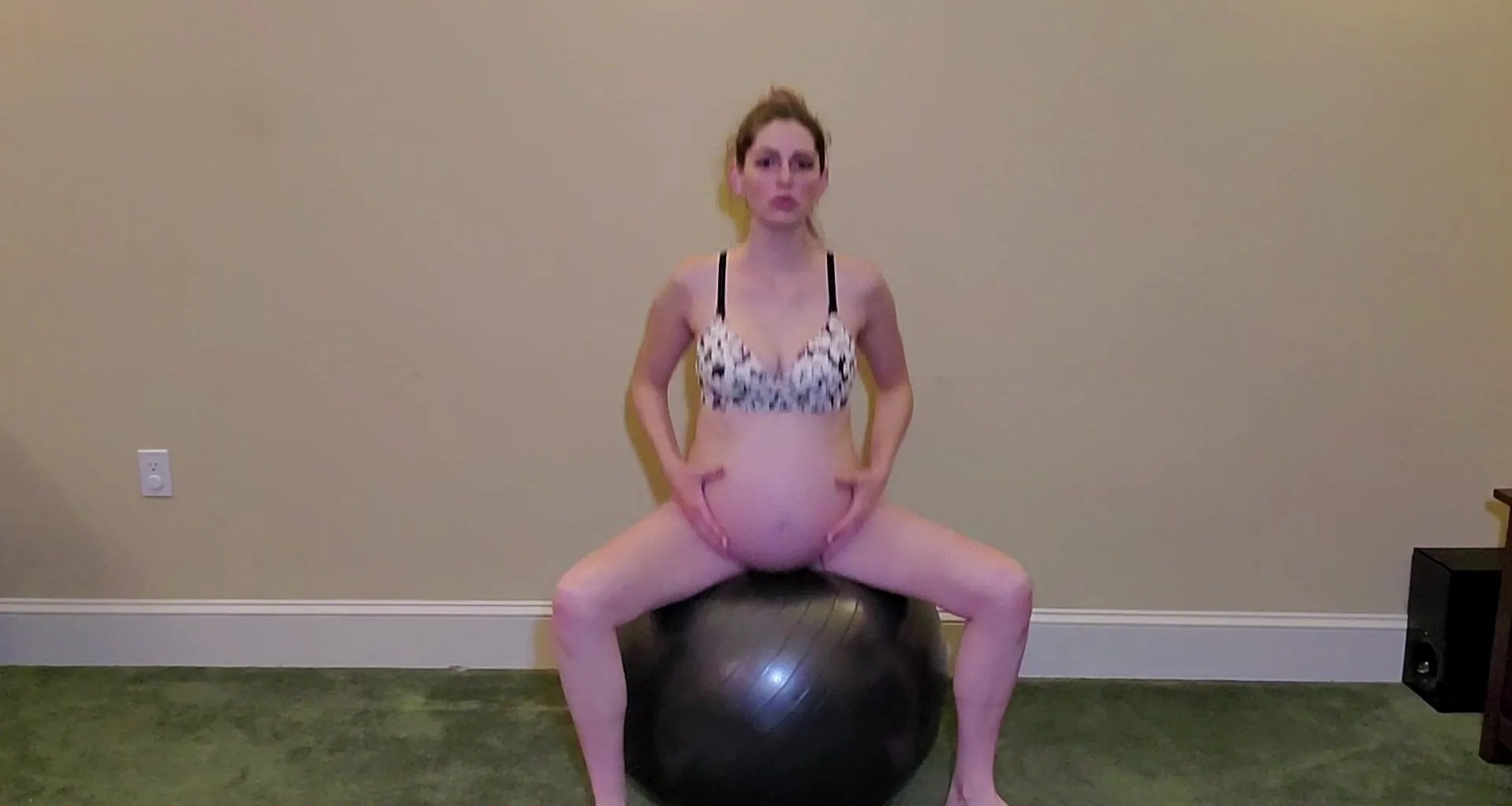 Lucyaura Pregnant Exercise Ball Workout – January 10, 2021 