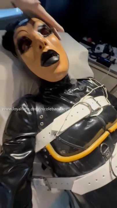 NICOLE BANSHEE - Wimp Or Horny Cock FemDom 