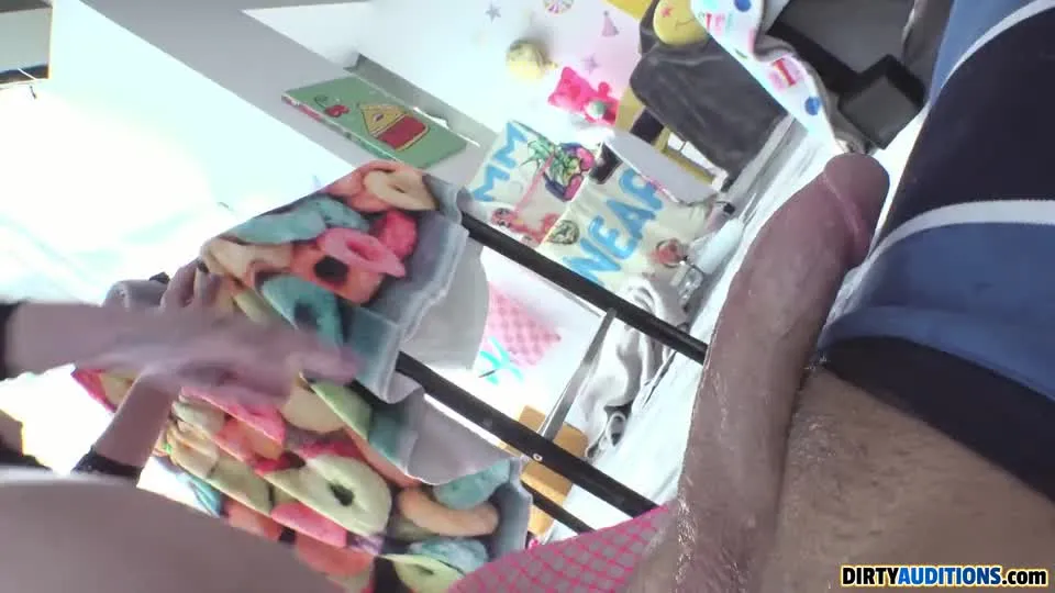 Khloe Craves A Backdoor Entry  