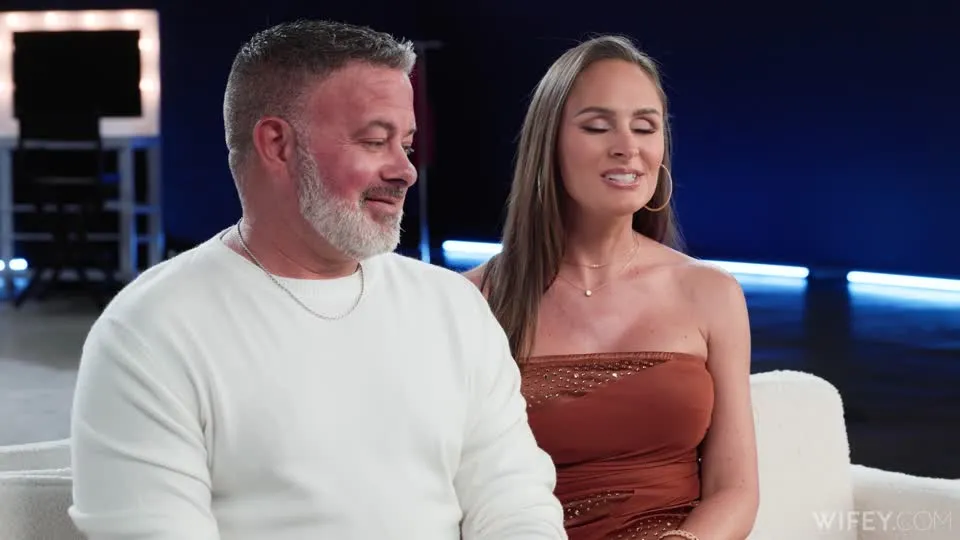 Hannah And Shaine: Tight Hotwife Takes 12-Inches  